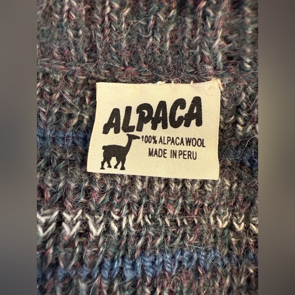 Alpaca 100% Alpaca Wool button up Sweater Made in Peru Size Large - Picture 3 of 10